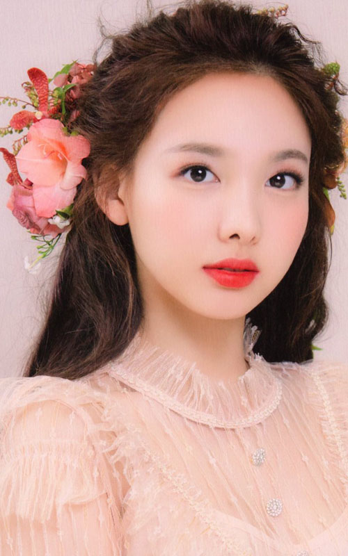 TWICE Members Profile - Nayeon Profile