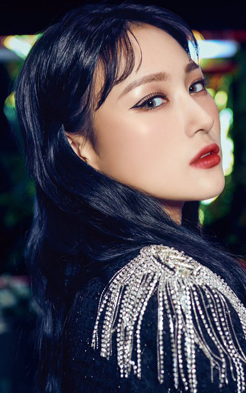 Siyeon Profile